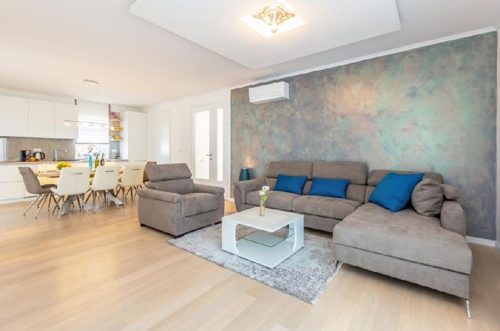 Wysokiej jakości łazienka od H842.