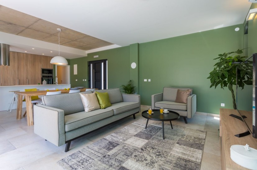 Pokój dzienny i jadalnia.