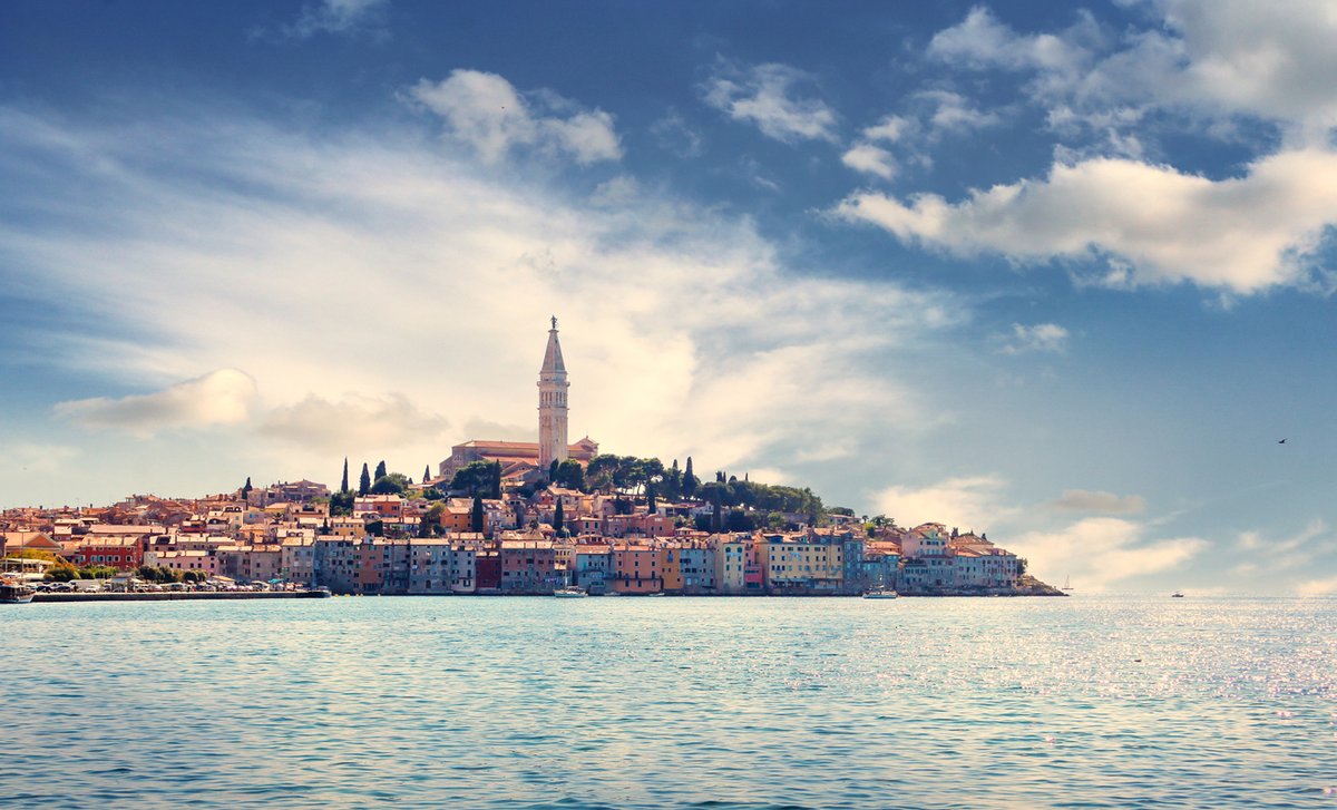 Stare miasto Rovinj nad morzem na Istrii