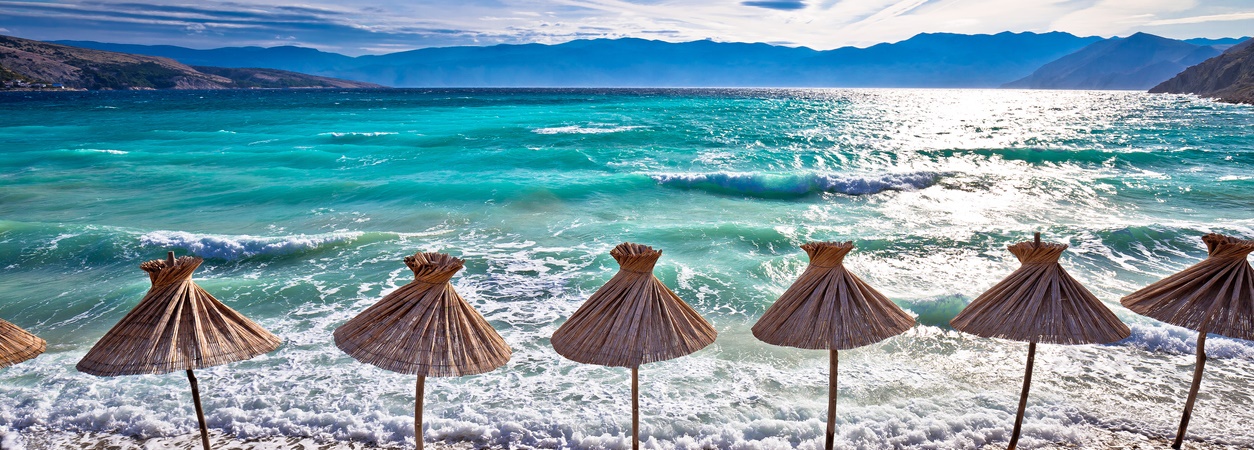 Plaża w Basce na wyspie Krk